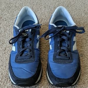 New Balance 501 blue men's size 9 sneakers